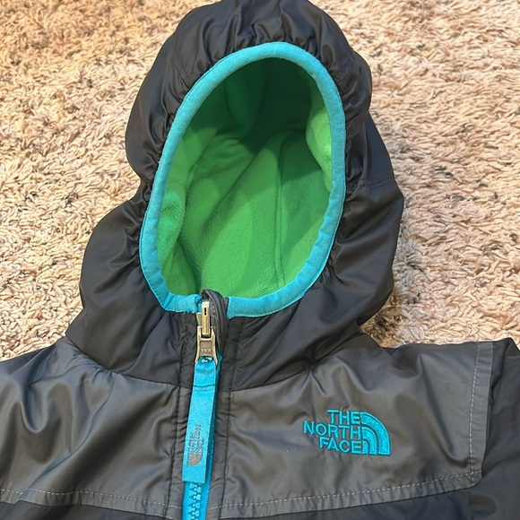 Toddler The North Face Reversible Puffer Coat - Picture 2 of 12